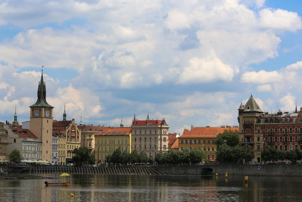 Hotel Mira Inn Praga Exterior foto